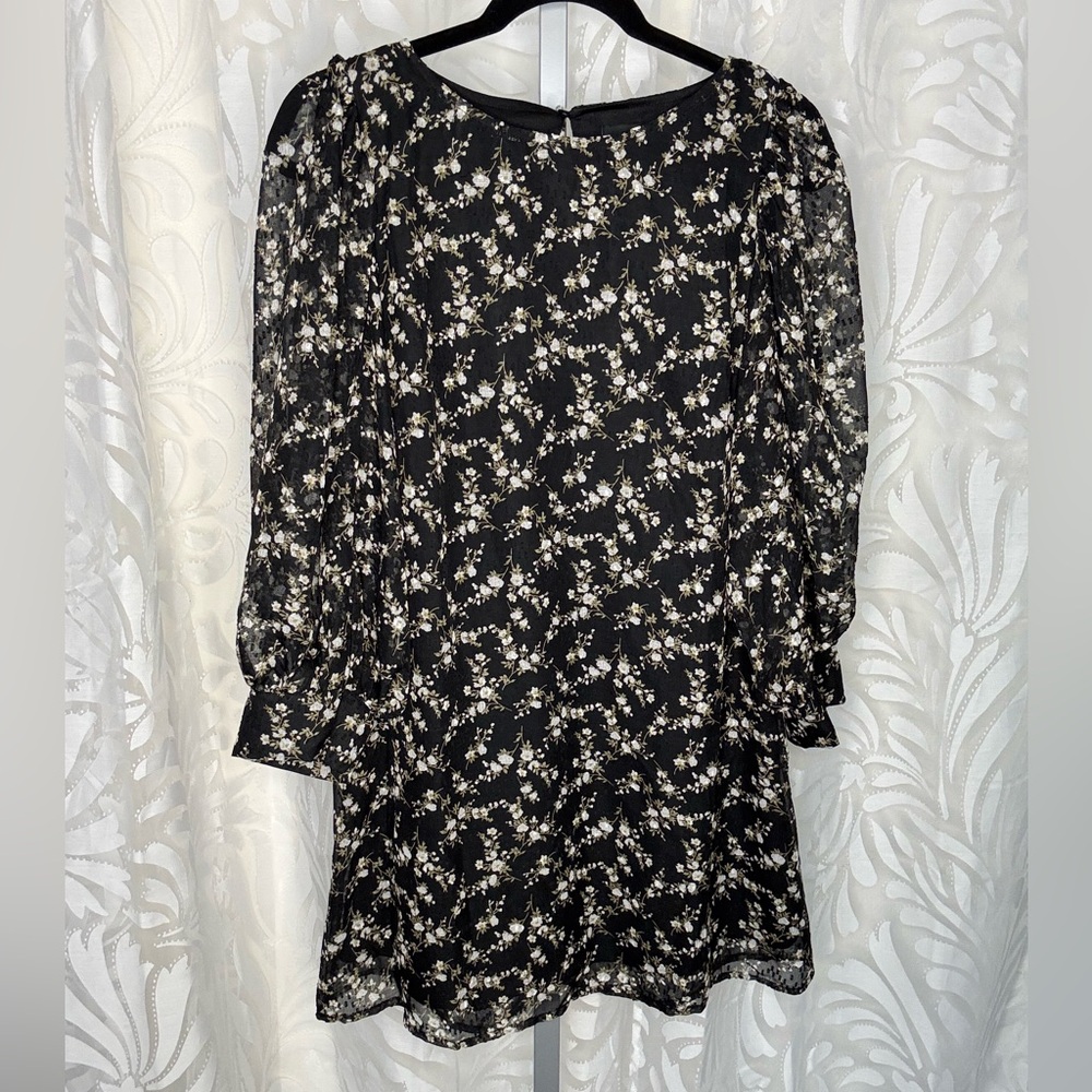 Aakaa Black and White Floral Long Balloon Sleeve Mini Dress